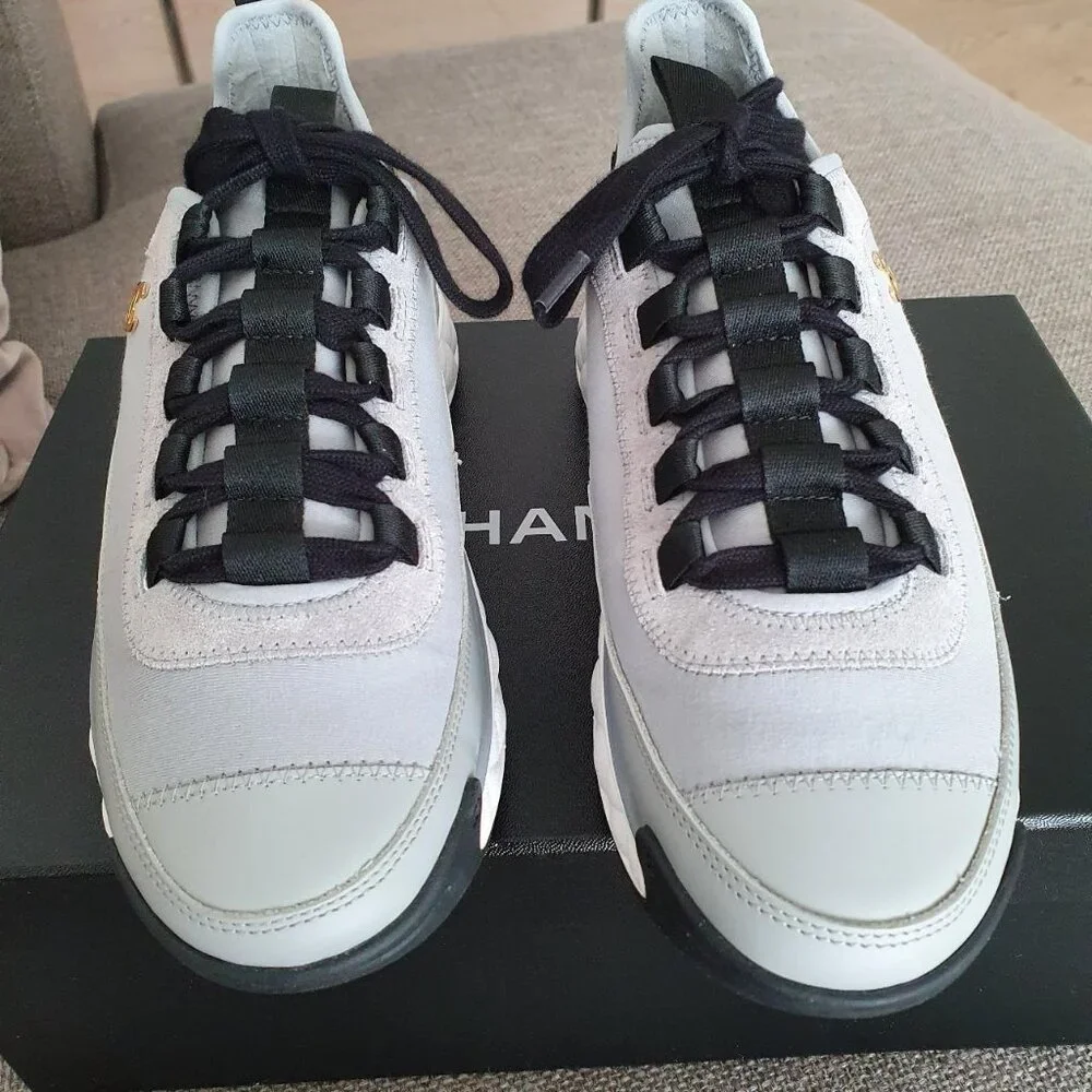 Chanel Women's sneakers - Picture 3 of 4
